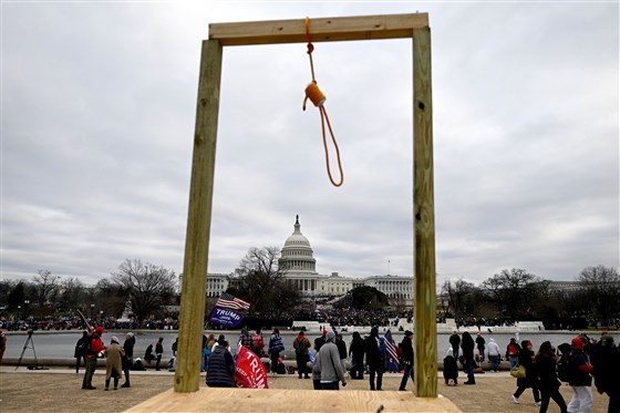 Noose on Capitol