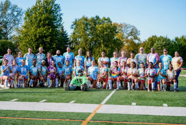 H-F girl's field hockey ends the season with a team trip