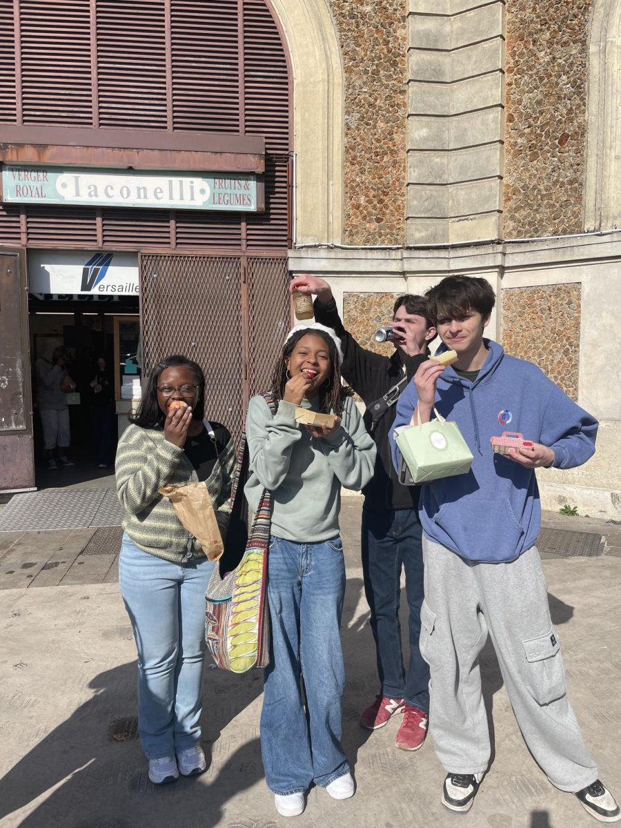 Students in Paris enjoying their food!