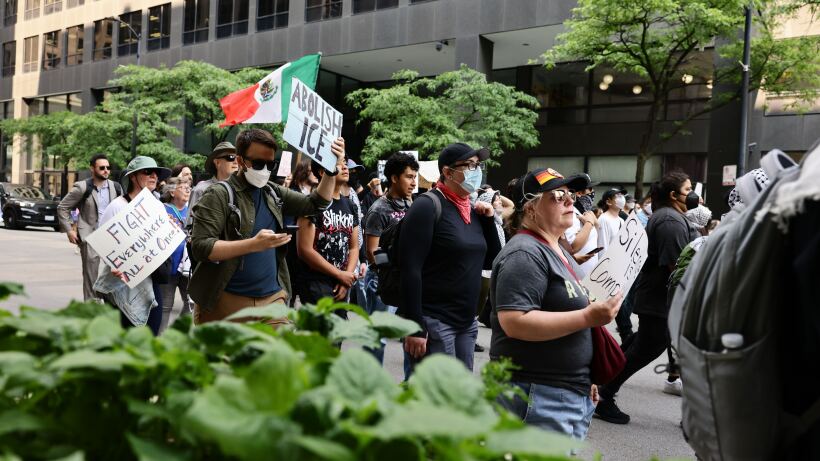 ICE raids in Illinois spark concerns for residents